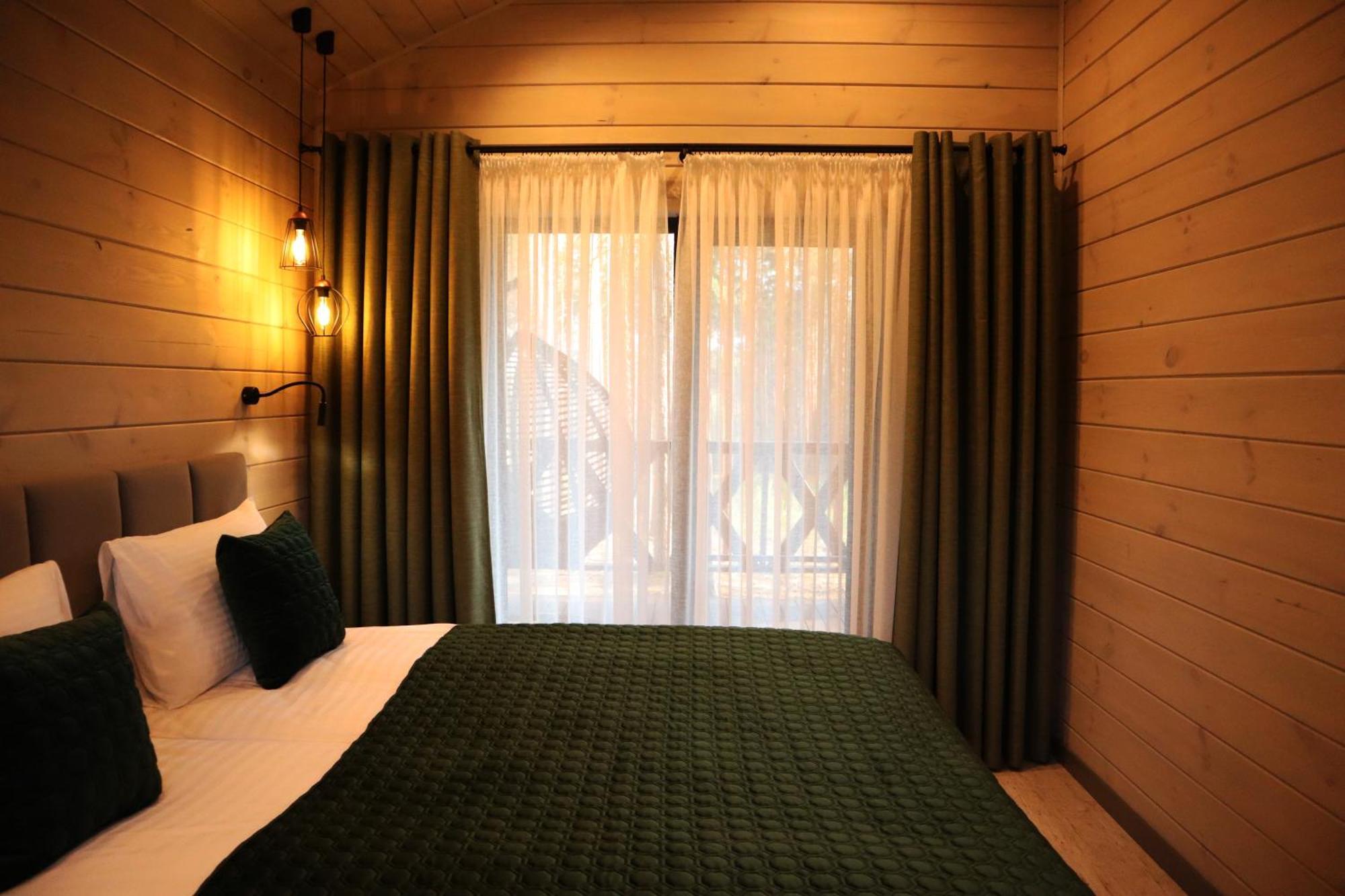 Zaliv Hotel Strasheve Ngoại thất bức ảnh